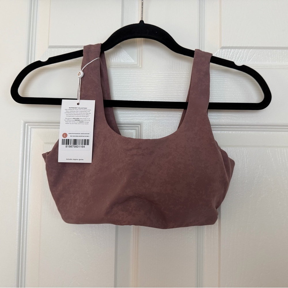 Buffbunny Double Dip Butter Sports Bra in Concrete Matter Print